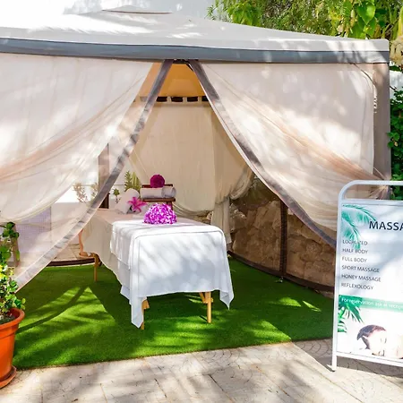 Apartament Sea House - Private With 4 Pools, Jacuzzi & Tennis Court *